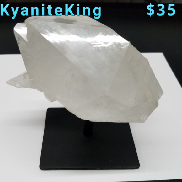 Energy Amplifying Clear Quartz Crystals with Stand - Picture 1 of 1